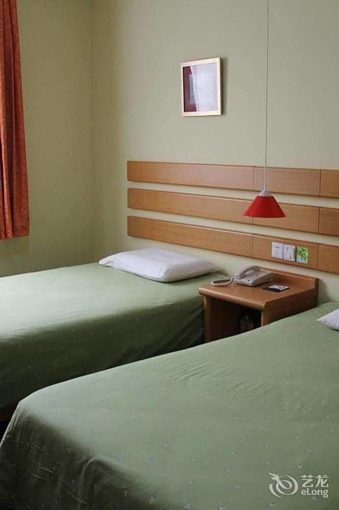 Home Inn Chongqing Jiangbei Airport Shuangfeng Road Exterior foto
